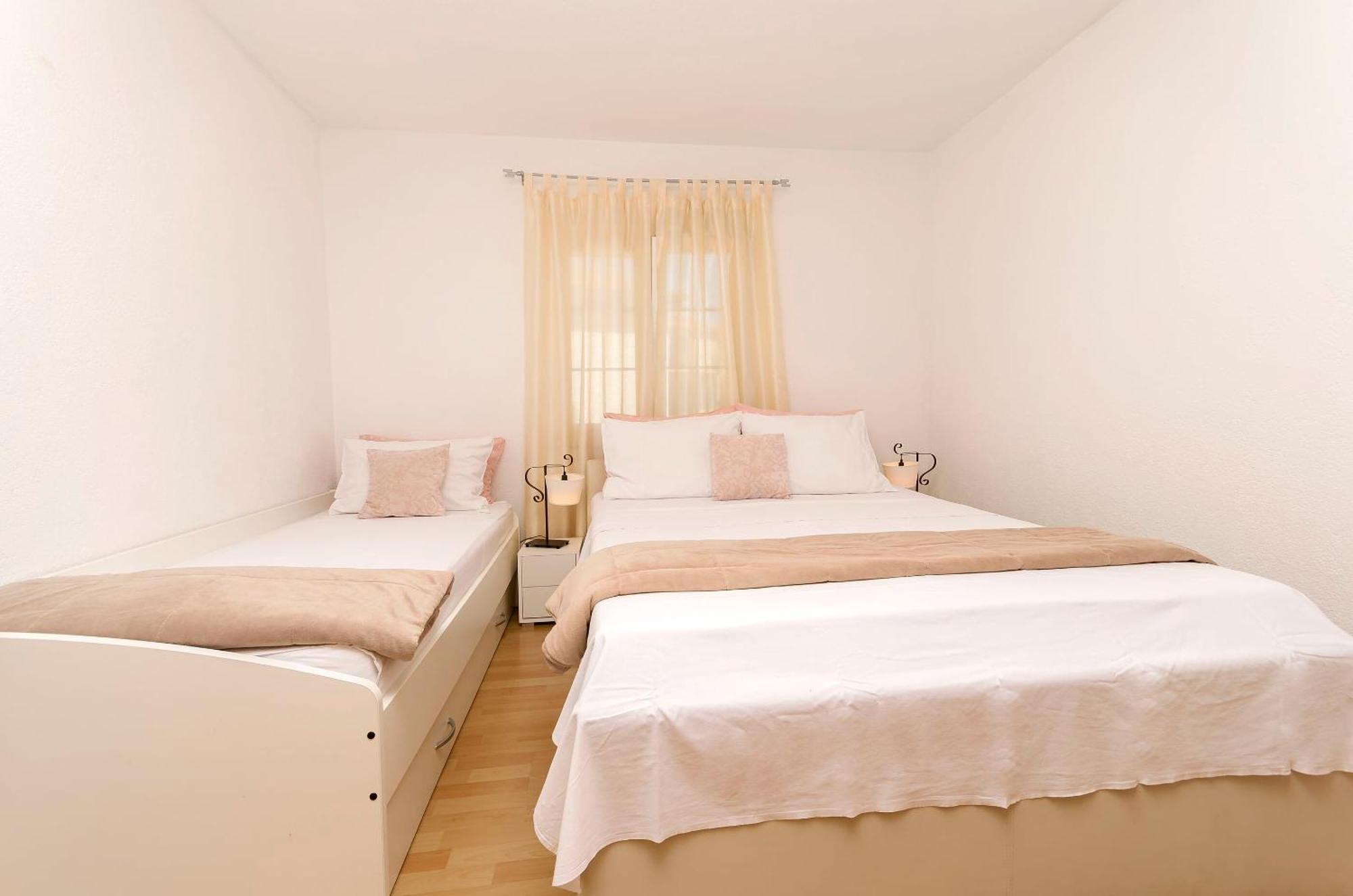 Apartment Ani Водице Екстер'єр фото