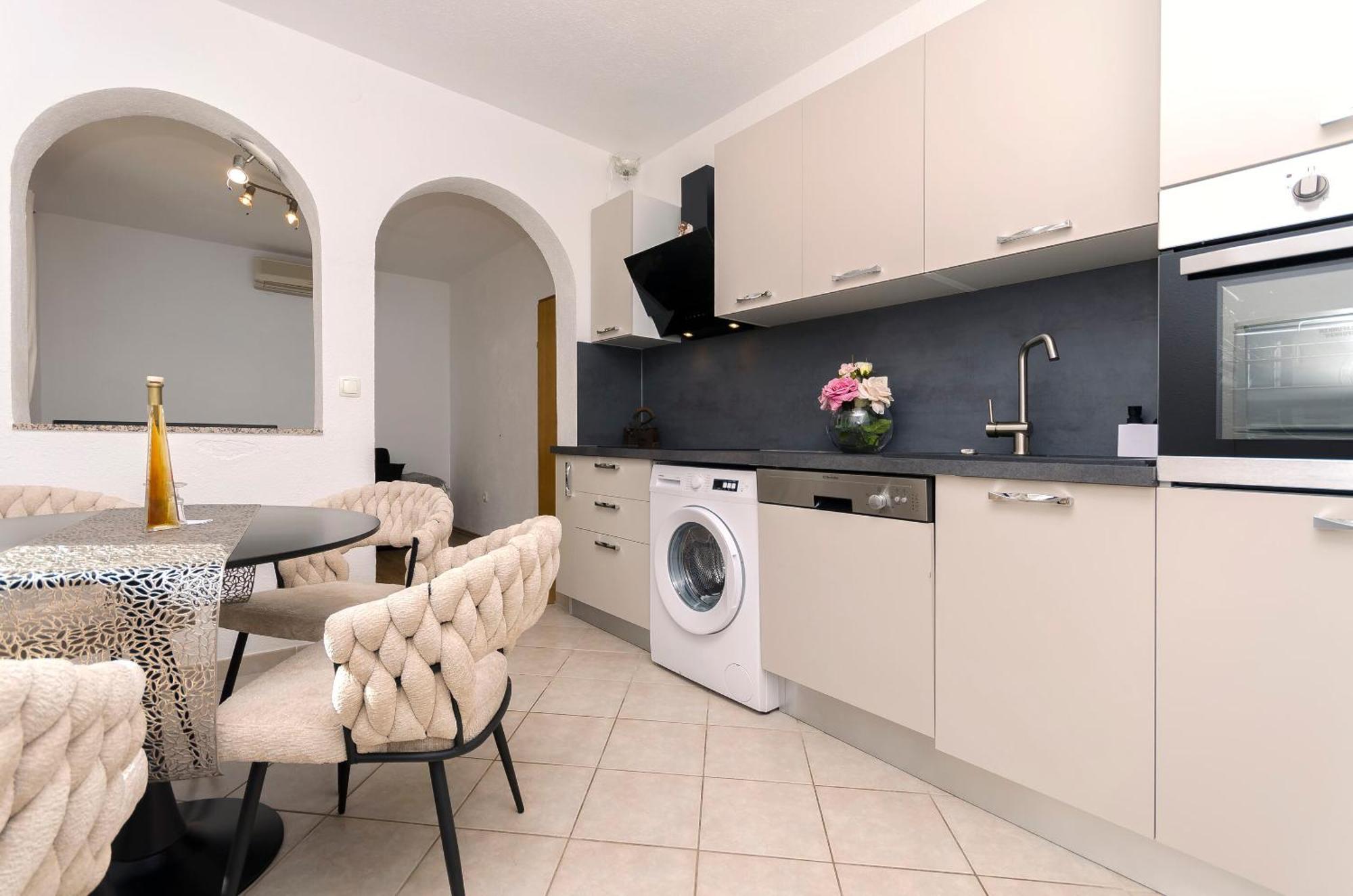 Apartment Ani Водице Екстер'єр фото